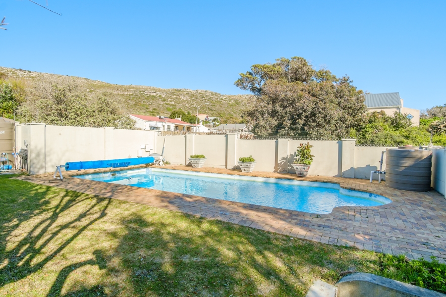 3 Bedroom Property for Sale in Kommetjie Western Cape
